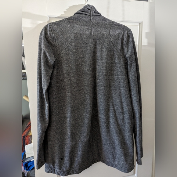 Lululemon That's a Wrap - Picture 11 of 13